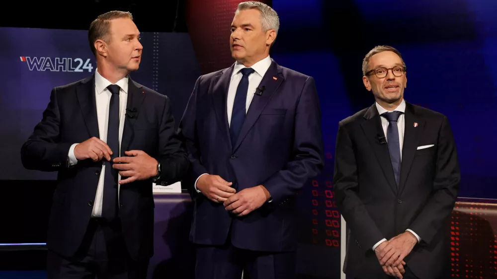 Z leve: vodje socialdemokratov Andreas Babler, Ljudske stranke Karl Nehammer in svobodnjakov Herbert Kickl ob četrtkovem zadnjem soočenju pred jutrišnjimi volitvami. Nekdo od njih bo avstrijski premier. Foto: Reuters
