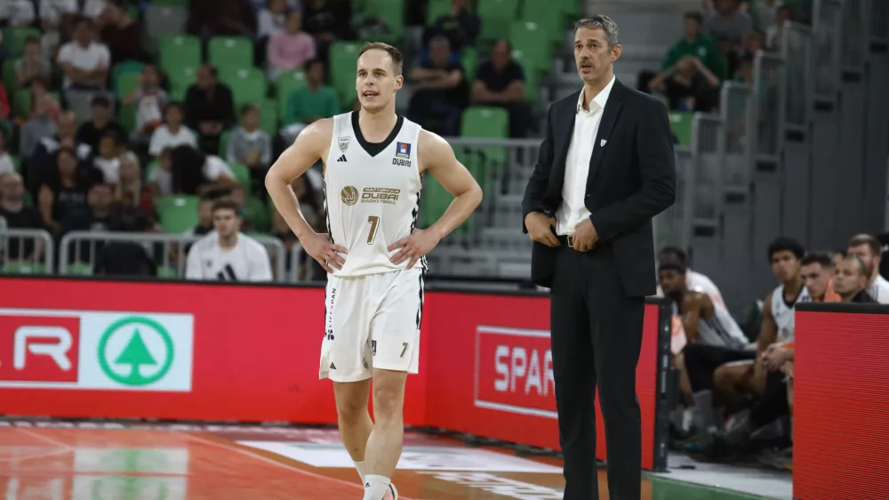 Jurica Golemac in Klemen Prepelič29.09.2024 - Ko&scaron;arka Cedevita Olimpija - Dubaj v drugem krog regionalne liga ABA.FOTO: LUKA CJUHA