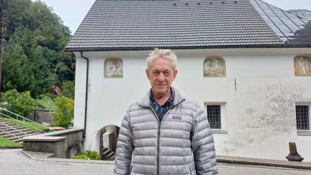 Baška grapa, Grahovo ob Bači, Koritnica, tematska pot Na svoji zemlji, lokacije snemanja filma Na svoji zemlji leta 1947 in 1948 / Foto: Nataša Bucik Ozebek