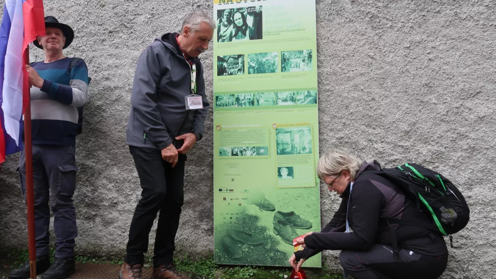 Baška grapa, Grahovo ob Bači, Koritnica, tematska pot Na svoji zemlji, lokacije snemanja filma Na svoji zemlji leta 1947 in 1948 / Foto: Nataša Bucik Ozebek