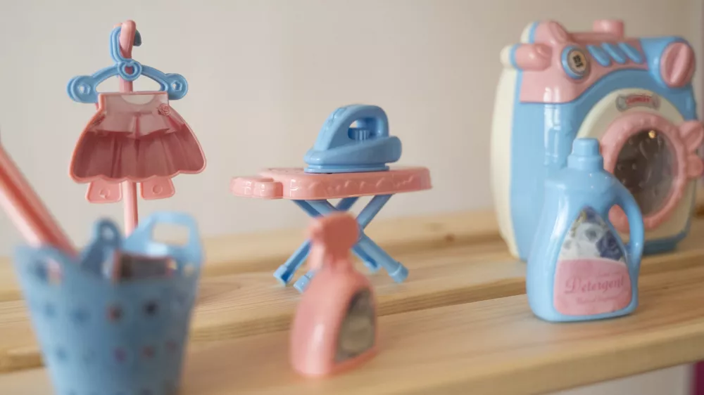 Igrače, ki so namenjene le deklicam. Foto: Nik Erik Neubauer