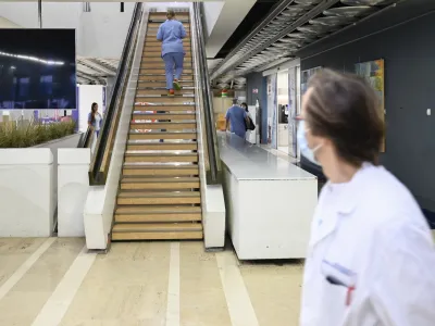  - 09.01.2024 &ndash; opozorilna stavka zdravnikov in zobozdravnikov - zdravniki in zobozdravniki zaradi neuresničenih zavez vlade iz že sklenjenih sporazumov opozorilno stavkali. protest //FOTO: Nik Erik Neubauer 