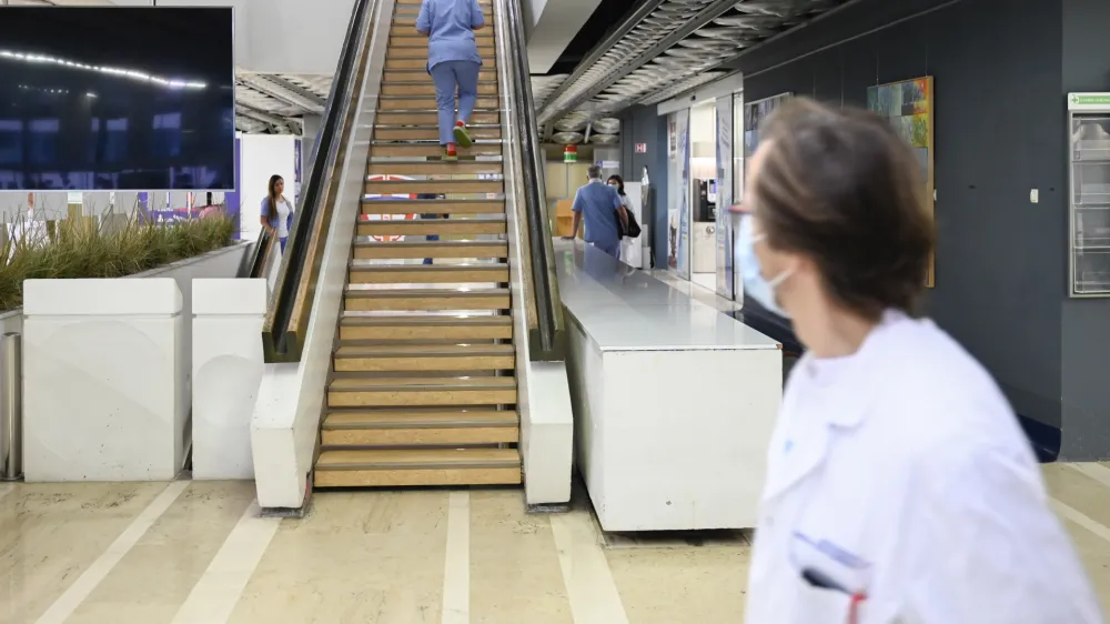  - 09.01.2024 &ndash; opozorilna stavka zdravnikov in zobozdravnikov - zdravniki in zobozdravniki zaradi neuresničenih zavez vlade iz že sklenjenih sporazumov opozorilno stavkali. protest //FOTO: Nik Erik Neubauer 