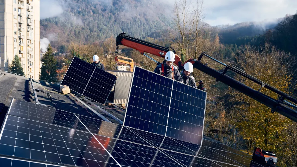 Sončna elektrarna Hrastnik, Osnovna šola heroja Rajka, skupnostna sončna elektrarna