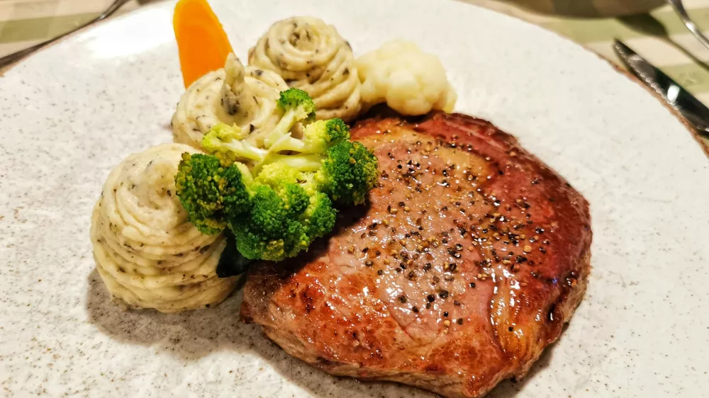 Ribeye in pire s tartufi, Gostilna Pr' Bizjak