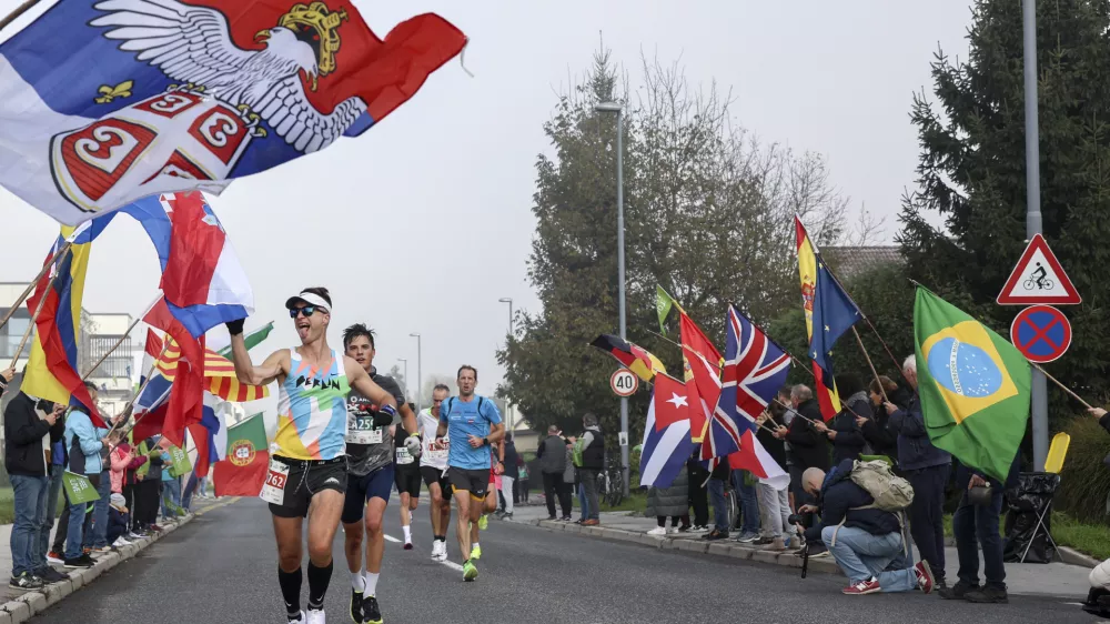 - 20.10.2024 - 28. Ljubljanski maraton - 24 tisoč tekačev - največji športno-rekreativni dogodek v državi //FOTO: Jaka Gasar