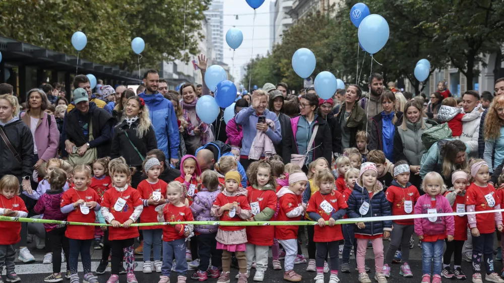 - 19.10.2024 - Ljubljanski maraton - Lumpi tek, otroci, tekači//FOTO: Jaka Gasar