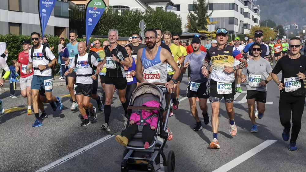 - 20.10.2024 - 28. Ljubljanski maraton - 24 tisoč tekačev - največji športno-rekreativni dogodek v državi //FOTO: Jaka Gasar