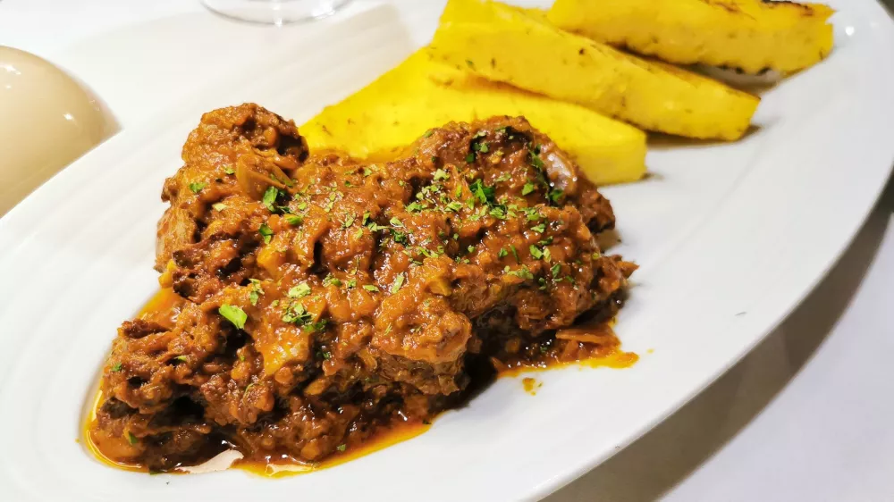 Divji pra&scaron;ič s polento, Alla Beccaccia