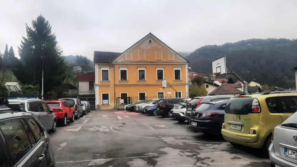 Zagorje ob Savi - stavba Partizana Foto:&nbsp;Roman Turn&scaron;ek