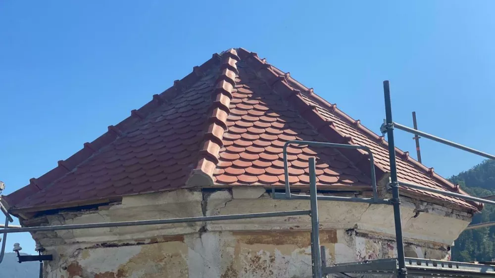 Paviljona nikoli nista bila obnovljena temeljito in pod strokovnim nadzorom spomeniškega varstva. Foto: Občina Kamnik