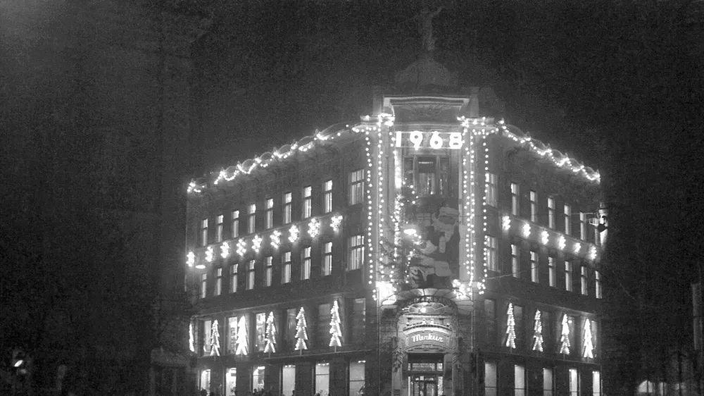 Merkur, december 1968 / Foto: Marjan Ciglič, Hkrani Mnszs