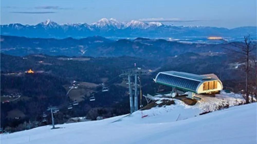 Težave na Starem vrhu so se kopičile več let. Letošnjo zimo zato smuke tam ne bo. Foto: Arhiv Dnevnika