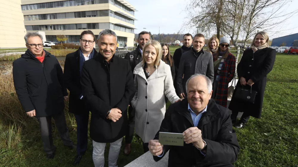 Podjetje Hyla je najprej dobilo naziv osrednjeslovenska, nato pa še zlata gazela za leto 2024. Foto: Luka Cjuha