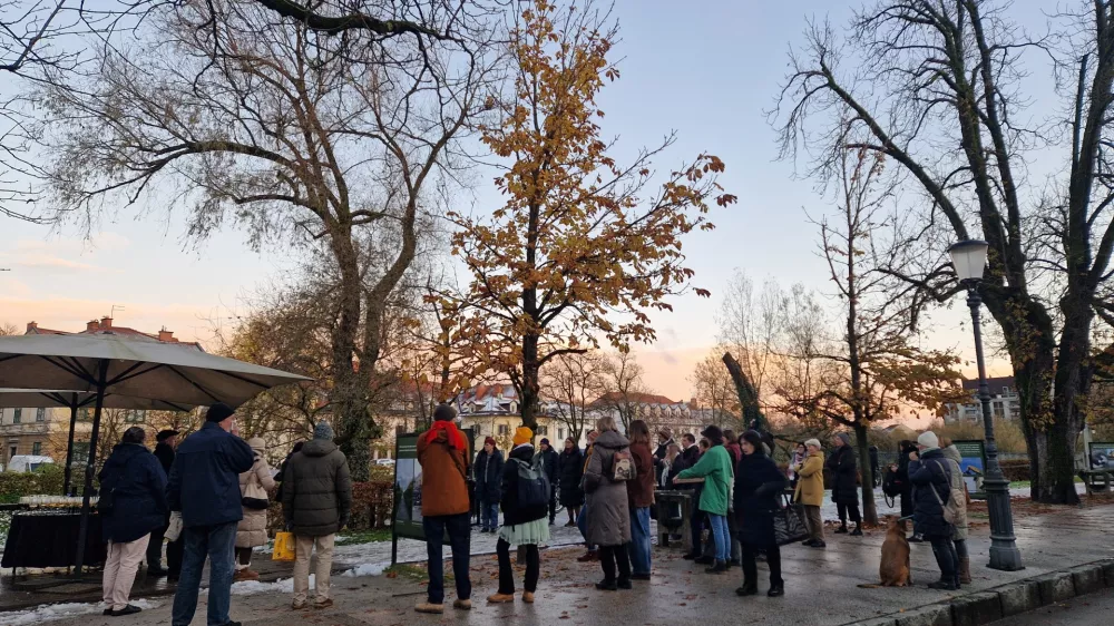 Razstava na Krakovskem nasipu bo na ogled še vse do 21. januarja 2025. F osebni arhiv