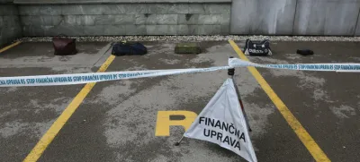 ﻿- simbolična fotografija - rezervirano parkirišče - - - 13.04.2018 - Finančna uprava RS (FURS) - Dan odprtih vrat uradov Finančne uprave RS -  //FOTO: Luka Cjuha.