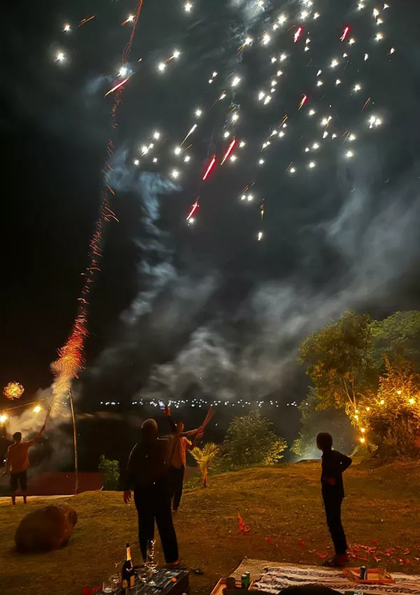 Brez pirotehnike niti na Lomboku ne gre. / Foto: osebni arhiv