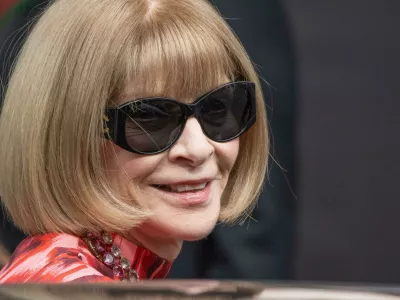 Obvezna oprema Anne Wintour so sončna očala. F Reuters