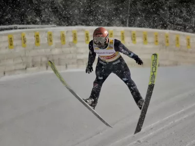 Pius Paschke from Germany competes during qualification of the ski jumping World Cup individual competition in Wisla, Poland, Friday, Dec. 6, 2024. (AP Photo/Czarek Sokolowski)