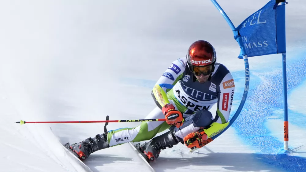 Slovenia's Zan Kranjec competes during a men's World Cup giant slalom skiing race, Saturday, March 2, 2024, in Aspen, Colo. (AP Photo/Robert F. Bukaty)