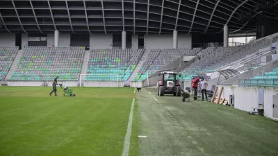 Prenova stoženske zelenice bo na vrsto prišla predvidoma konec maja prihodnje leto. Foto: Nik Erik Neubauer