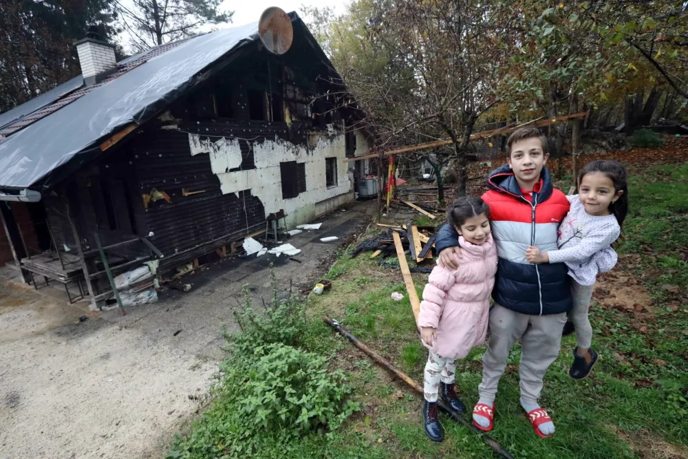 25.10.2024 - Iskrica Nedeljskega_ Ponikve, občina Videm - Dobrepolje, družina Grm (Daša, Ervin in Maša), požar. Foto: Tomaž Skale / Foto: 