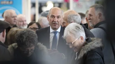 29.11.2024 Janez Janša predstavlja svojo knjigo Budnica na slovenskem knjižnem sejmu. FOTO: Nik Erik Neubauer