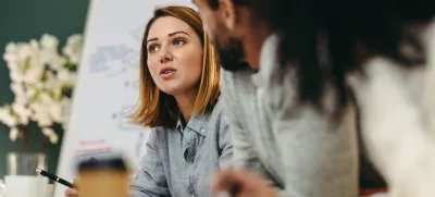 Za mlade so najbolj vabljivi dobro plačani poklici, pri čemer so najbolj zaželena strokovna dela, kot so programiranje, digitalni marketing, tudi razvoj programske opreme. / Foto: Getty Images