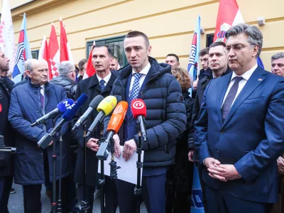 04.12.2024., Zagreb - Predaja prijedloga kandidature za predsjednika Republike Drzavnom izbornom povjerenstvu kandidata HDZ-a za predsjednika Republike Hrvatske Dragana Primorca. Dragan Primorac, predsjednik Domovinskog pokreta Ivan Penava, predsjednik Vlade RH i HDZ-a Andrej Plenkovic Photo: Slavko Midzor/PIXSELL