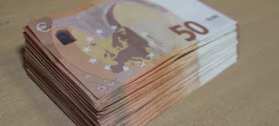 Ponarejeni bankovci, ponarejen denar