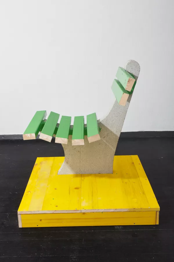 Tomaž Furlan: Klop; pregledna razstava Mati vseh bojev v Mestni galeriji Ljubljana Foto: Klemen Ilovar