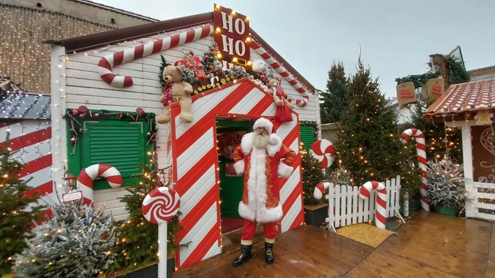 Zagotovo eden najboljših n najbolj avtentičnih Božičkov, ki verjame, da so vsi otroci pridni. 