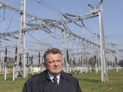 - 06.04.2022 – mag. Aleksander Mervar, menedžer - direktor družbe ELES, sistemskega operaterja elektroenergetskega sistema Slovenije od leta 2013, član nadzornega sveta Kapitalske družbe /FOTO: Jaka GasarOPOMBA: INTERVJU ZA OBJEKTIV 2022