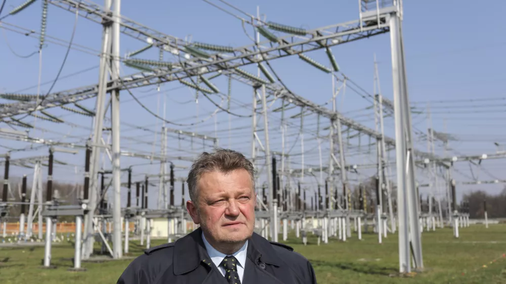 - 06.04.2022 – mag. Aleksander Mervar, menedžer - direktor družbe ELES, sistemskega operaterja elektroenergetskega sistema Slovenije od leta 2013, član nadzornega sveta Kapitalske družbe /FOTO: Jaka GasarOPOMBA: INTERVJU ZA OBJEKTIV 2022