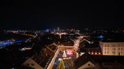 Prešerni december poleg glasbenega programa in dogodkov za otroke ponuja še Prešerni sejem in prešerno raziskovanje mesta. F kranj.si