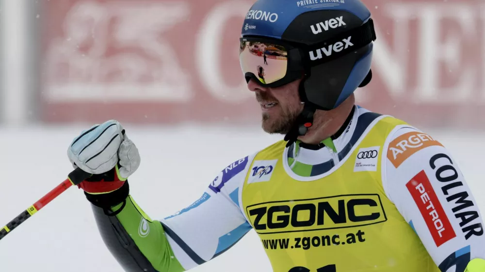 Alpine Skiing - FIS Alpine Ski World Cup - Men's Super G - Val Gardena, Italy - December 20, 2024 Slovenia's Miha Hrobat reacts REUTERS/Leonhard Foeger