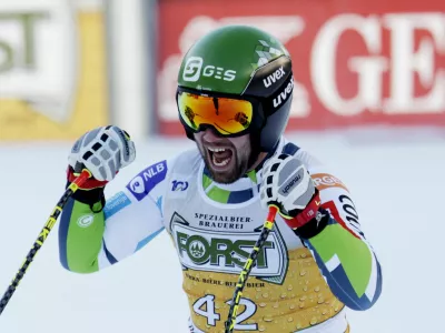 Alpine Skiing - FIS Alpine Ski World Cup - Men's Downhill - Val Gardena, Italy - December 21, 2024 Slovenia's Martin Cater reacts after his run REUTERS/Leonhard Foeger