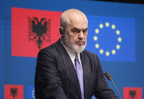 Belgija, Bruselj.Izjava za medije po medvladni konferenci za Albanijo, na kateri naj bi odprli 6. sklop v pogajanjih Tirane z EU.Albanski predsednik vlade Edi Rama.