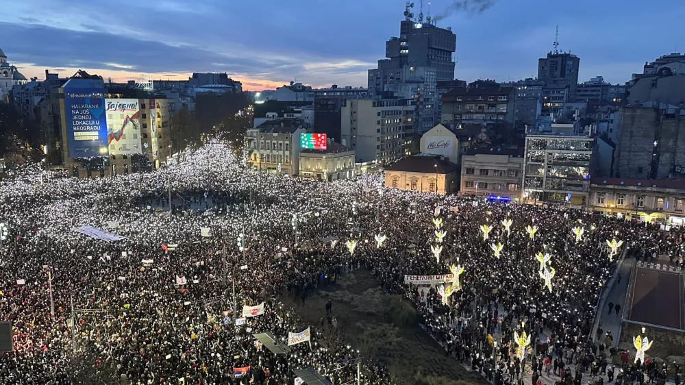 Thousands of people fill the streets as they protest against government policies, corruption and the negligence which they blame for the deaths of the victims in the Novi Sad railway station disaster in November, in Belgrade, Serbia, December 22, 2024. REUTERS/Branko Filipovic