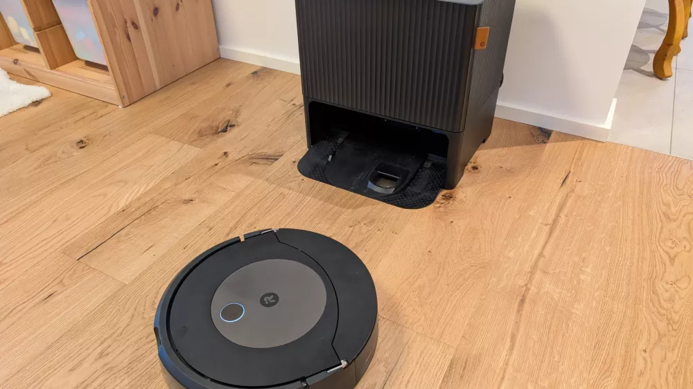 Roomba combo j9+