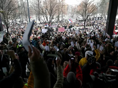 Students gather to deliver 1000 identical letters of complaint to chief state prosecutor Zagorka Dolovac to protest the slow investigation of a train station roof collapse last month in Novi Sad in which 15 people died, in Belgrade, Serbia, December 25, 2024. REUTERS/Zorana Jevtic