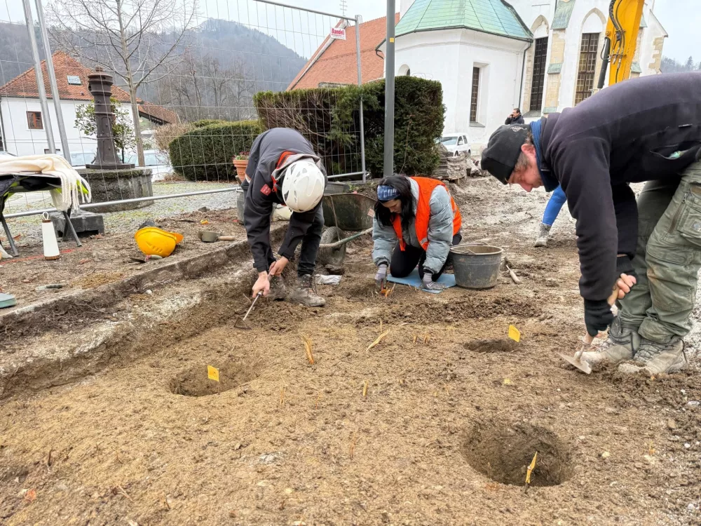 Arheologi na delu v Laškem F Tomaž Majcen 