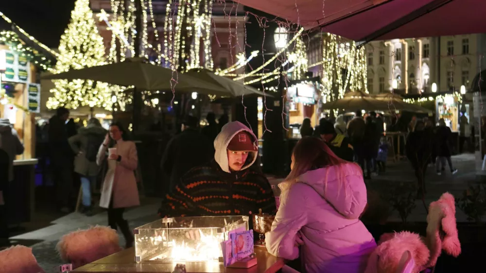 04.12.2024 - nočna Ljubljana, gostinstvo, lučke, veseli decemberFoto: Tomaž Skale