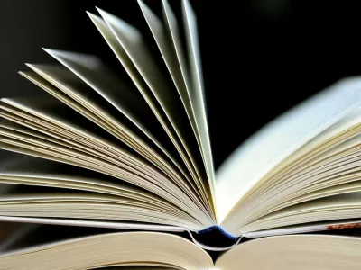 knjiga simbolična pixabay