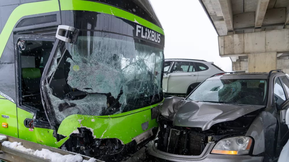 Verižno trčenje na Hrvaški avtocesti je povzročilo kaos. Foto: PIXSELL