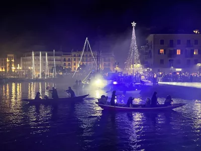 VarvuoleSpomin na gradeško legendo, ki prihaja iz morja.