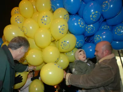 Evro smo v Sloveniji nato prevzeli pet let kasneje. Takšni so bili prizori tistega januarja pri nas. / Foto: Dokumentacija