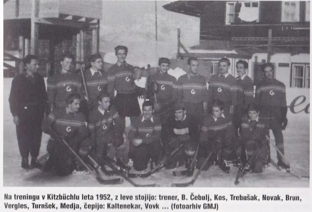 Jeseničani na treningu v Kitzbühlu leta 1952, z leve stojijo: trener, B. Čebulj, Kos, Trebušak, Novak, Brun, Vergles, Turnšek, Medja; čepijo: Kaltenekar, Vovk... / Foto: arhiv Gornjesavski muzej Jesenice / Foto: Arhiv Gornjesavski Muzej Jesenice