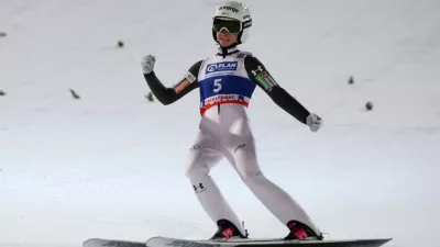 01 January 2025, Bavaria, Oberstdorf: Slovenia's Ski jumper Nika Prevc in action during the women's large hill 2nd round of the ski jumping Two Nights Tour. Photo: Karl-Josef Hildenbrand/dpa