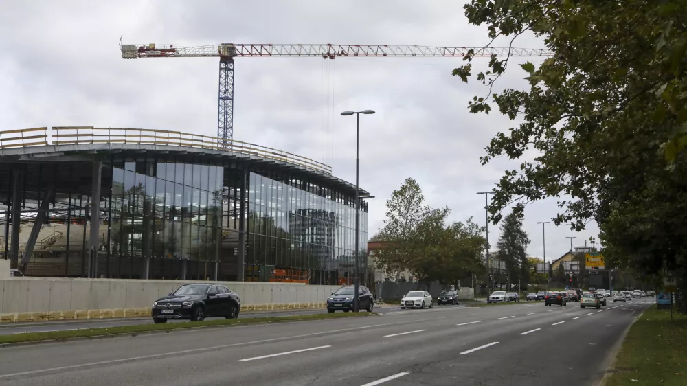 - 17.10.2023 – Kopališče Ilirija - prenova plavalnega centra v Ljubljani - gradnja //FOTO: Luka Cjuha